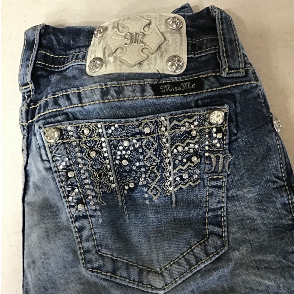 EUC Miss Me boot cut size 25 inseam27